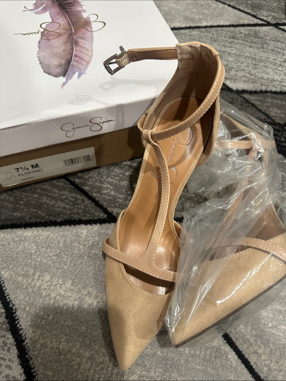 Jessica Simpson Almond T-Strap Pointed Toe Heels - Picture 2 of 4